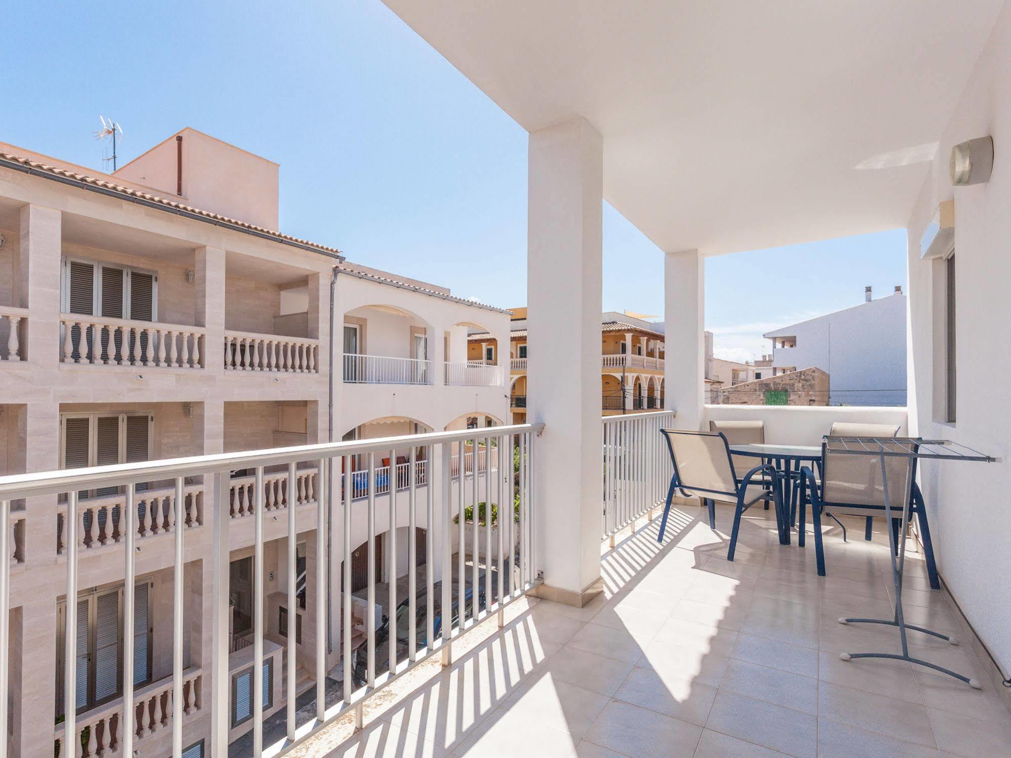 Apartamentos Lago Colonia de Sant Jordi ภายนอก รูปภาพ